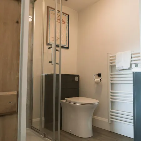 Oda ve Kahvaltı Highside Farm 4*