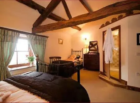Oda ve Kahvaltı Highside Farm 4*
